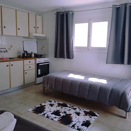 Andros Lighthouse Apartments Mesaria  외부 사진